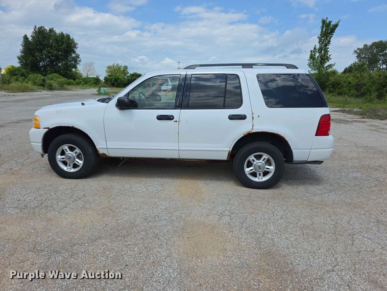 image for item FN5705 2004 Ford Explorer SUV