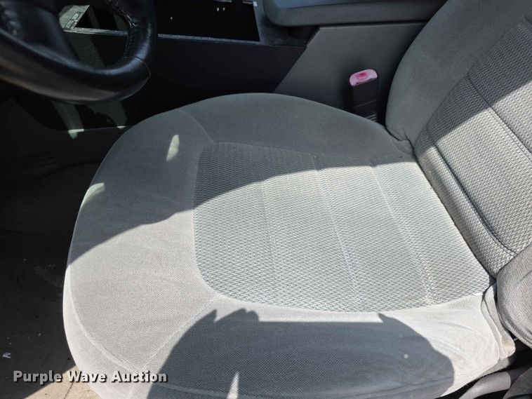 image for item FN5705 2004 Ford Explorer SUV