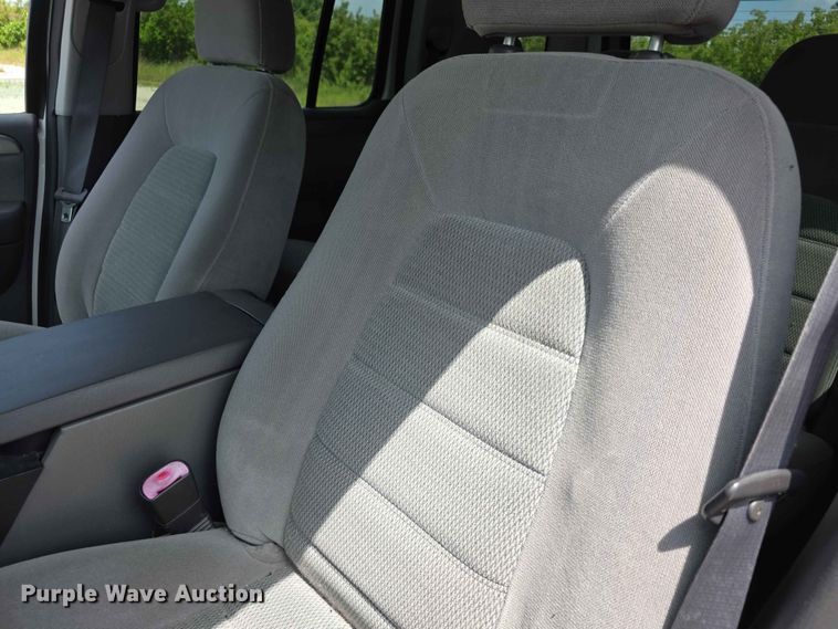 image for item FN5705 2004 Ford Explorer SUV