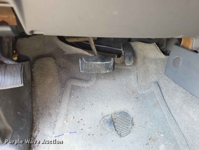 image for item FN5705 2004 Ford Explorer SUV