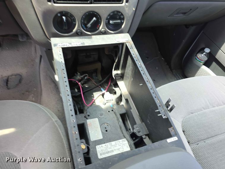 image for item FN5705 2004 Ford Explorer SUV