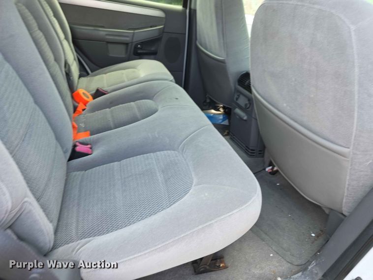 image for item FN5705 2004 Ford Explorer SUV