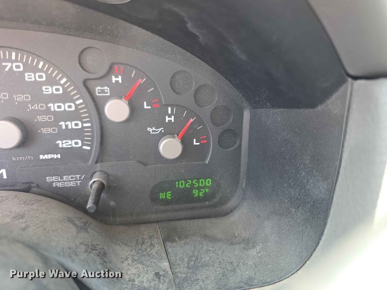 image for item FN5705 2004 Ford Explorer SUV