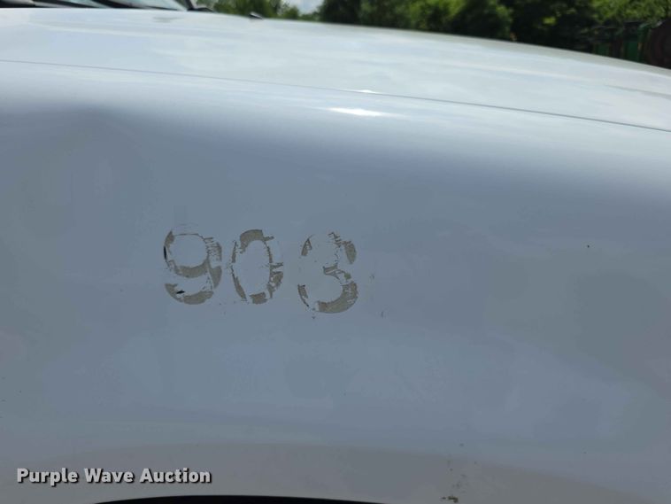 image for item FN5705 2004 Ford Explorer SUV