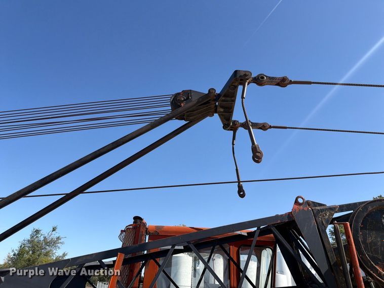 image for item FP3122 1978 Link Belt HC48A crane
