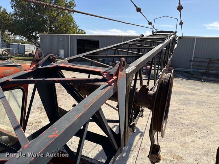 image for item FP3122 1978 Link Belt HC48A crane