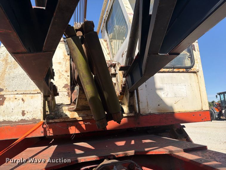 image for item FP3122 1978 Link Belt HC48A crane