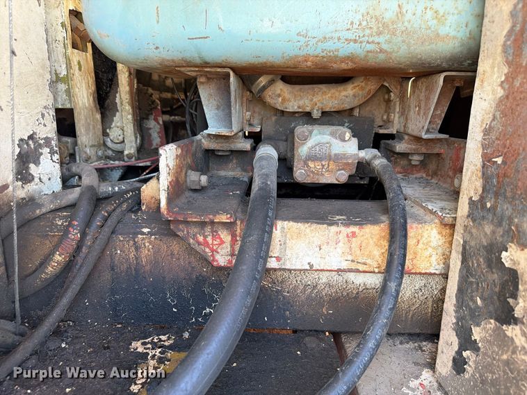 image for item FP3122 1978 Link Belt HC48A crane