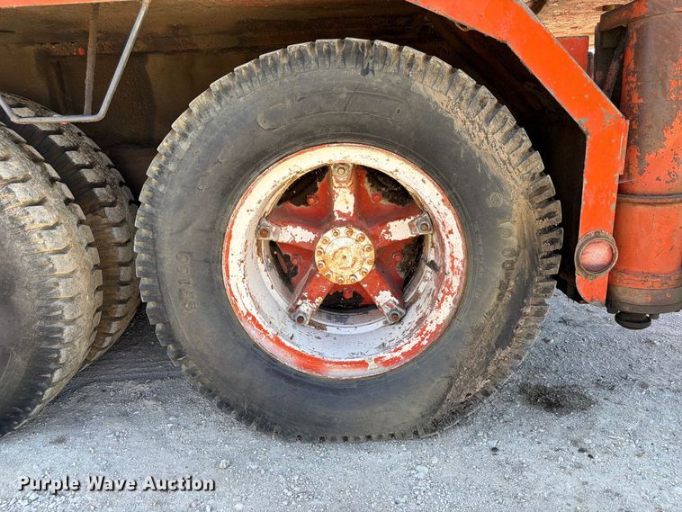 image for item FP3122 1978 Link Belt HC48A crane