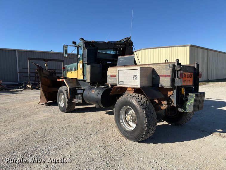 image for item FP3123 1979 Oshkosh P-2323-5 Plow truck