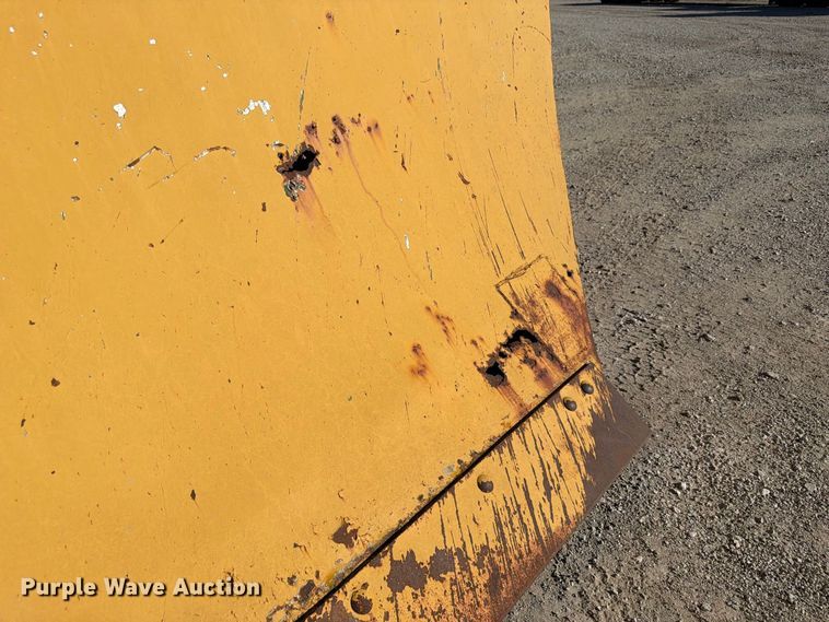 image for item FP3123 1979 Oshkosh P-2323-5 Plow truck