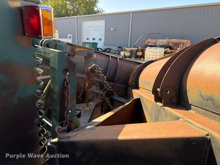 image for item FP3123 1979 Oshkosh P-2323-5 Plow truck