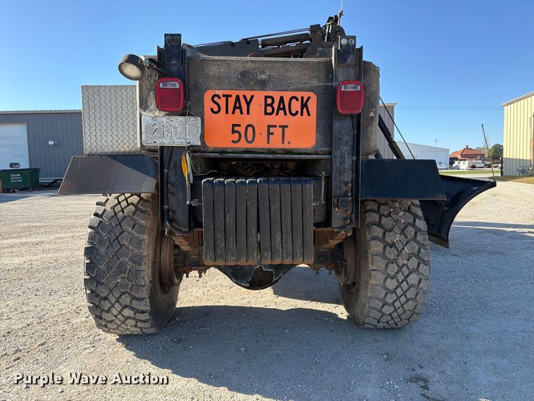image for item FP3123 1979 Oshkosh P-2323-5 Plow truck