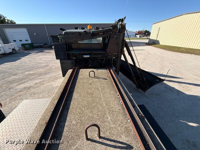 image for item FP3123 1979 Oshkosh P-2323-5 Plow truck