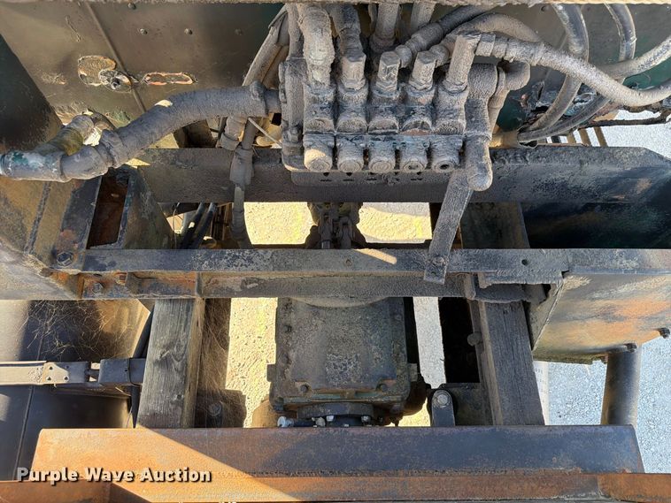 image for item FP3123 1979 Oshkosh P-2323-5 Plow truck