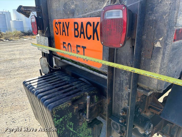 image for item FP3123 1979 Oshkosh P-2323-5 Plow truck