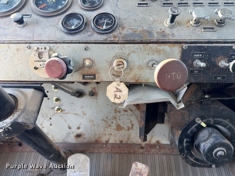 image for item FP3123 1979 Oshkosh P-2323-5 Plow truck