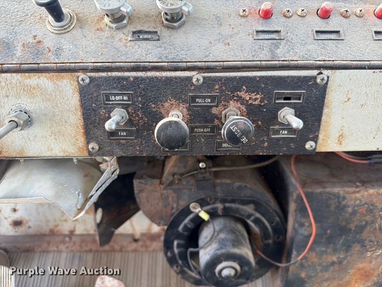 image for item FP3123 1979 Oshkosh P-2323-5 Plow truck