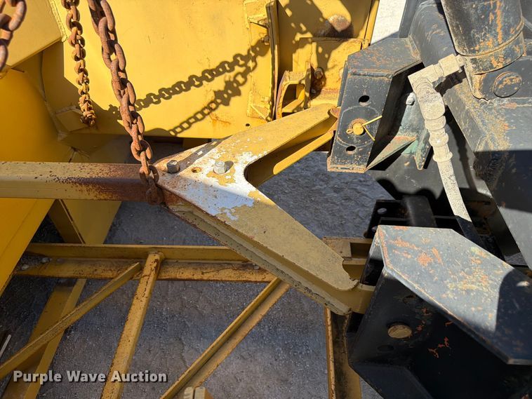 image for item FP3124 1986 Oshkosh P-2523-5 Dump truck