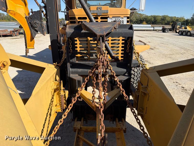 image for item FP3124 1986 Oshkosh P-2523-5 Dump truck