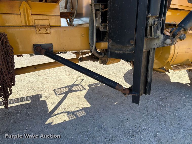 image for item FP3124 1986 Oshkosh P-2523-5 Dump truck
