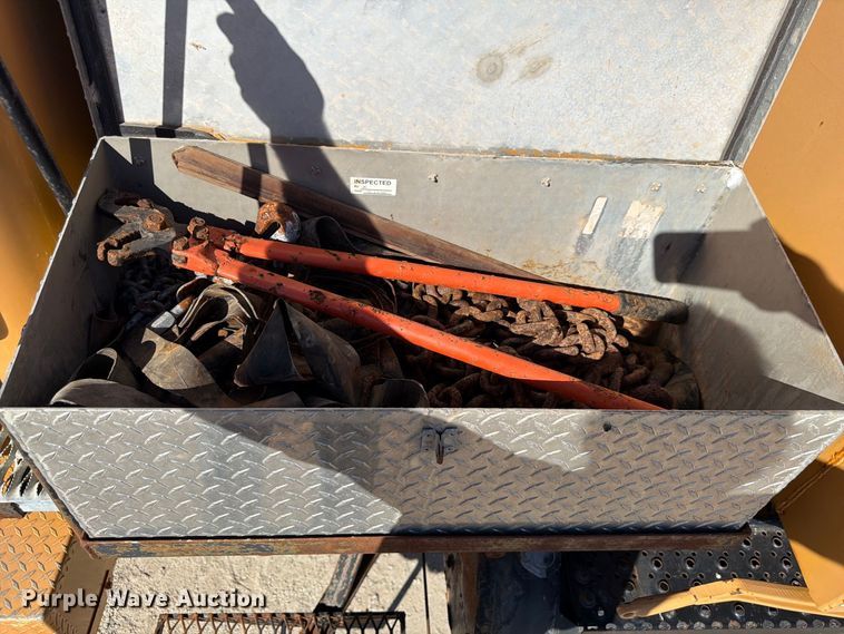 image for item FP3124 1986 Oshkosh P-2523-5 Dump truck