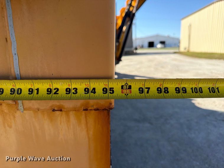 image for item FP3124 1986 Oshkosh P-2523-5 Dump truck
