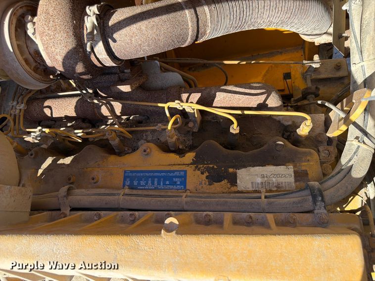 image for item FP3124 1986 Oshkosh P-2523-5 Dump truck