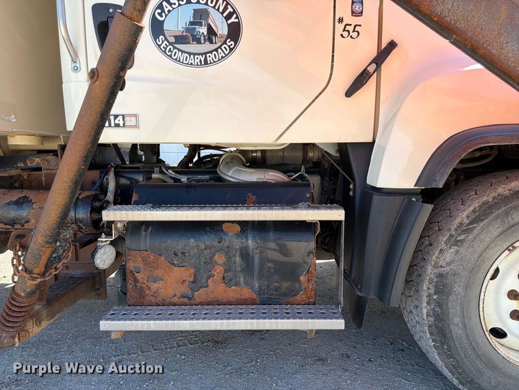 image for item FP3125 2017 Freightliner 114SD Dump truck