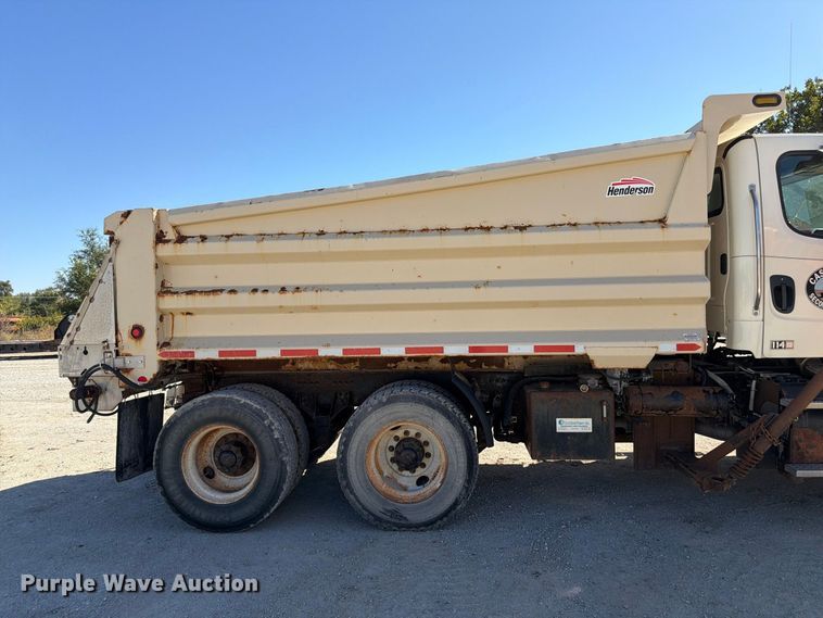 image for item FP3125 2017 Freightliner 114SD Dump truck
