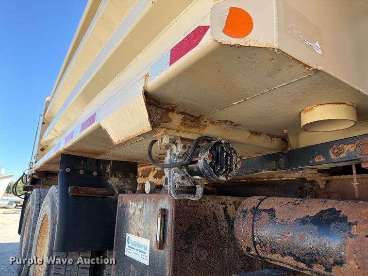 image for item FP3125 2017 Freightliner 114SD Dump truck