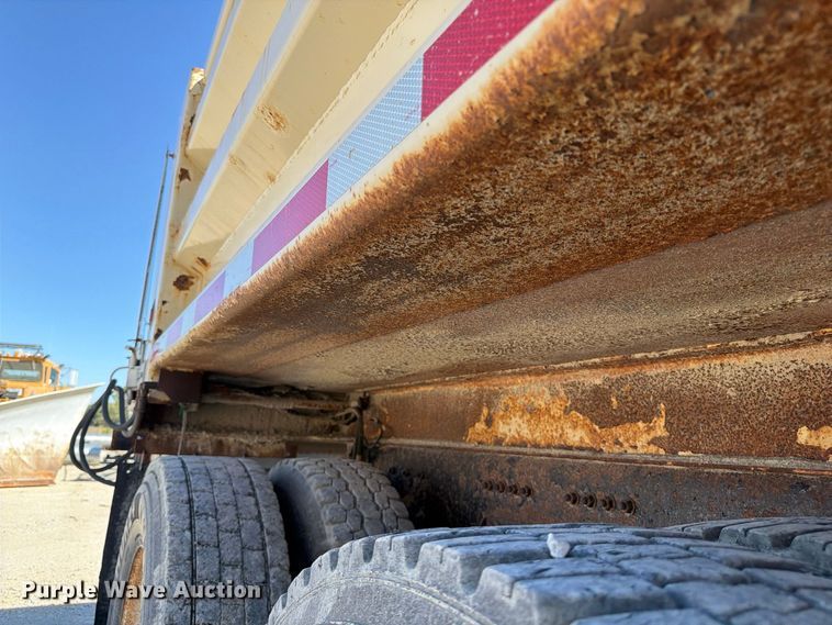 image for item FP3125 2017 Freightliner 114SD Dump truck