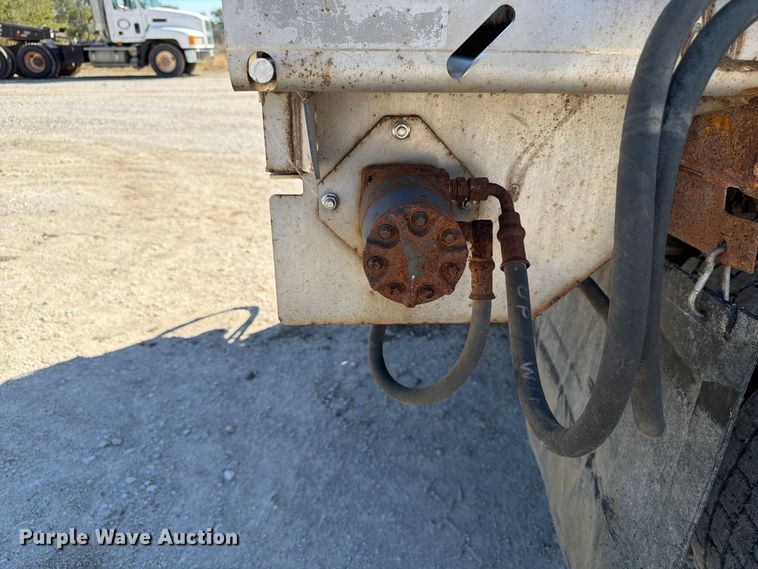 image for item FP3125 2017 Freightliner 114SD Dump truck