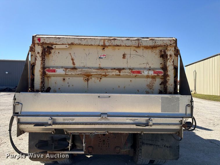 image for item FP3125 2017 Freightliner 114SD Dump truck