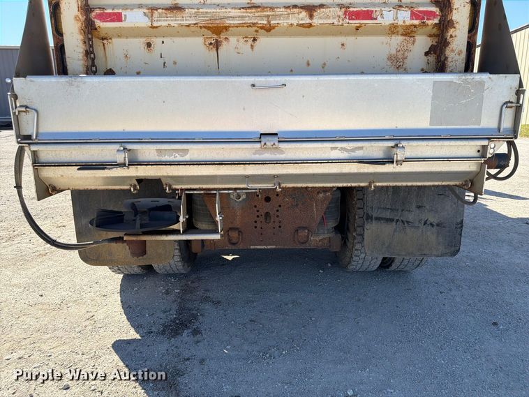 image for item FP3125 2017 Freightliner 114SD Dump truck