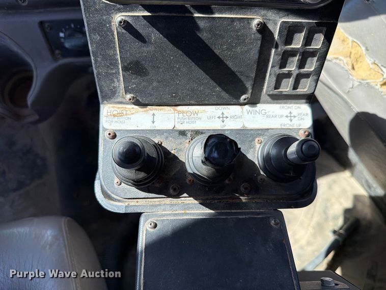 image for item FP3125 2017 Freightliner 114SD Dump truck