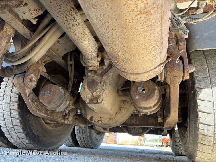 image for item FP3125 2017 Freightliner 114SD Dump truck