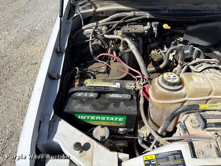 image for item FP3129 2002 Ford F350 Super Duty pickup truck