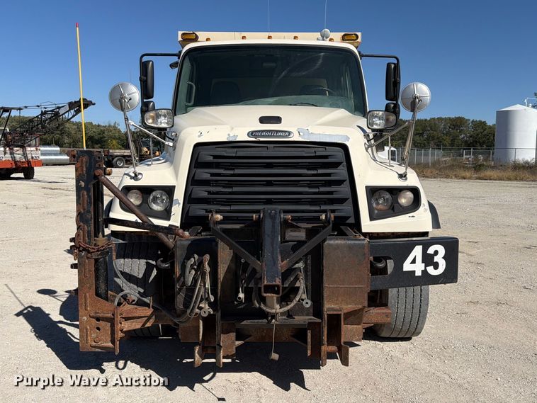 image for item FP3130 2017 Freightliner 114SD Dump truck