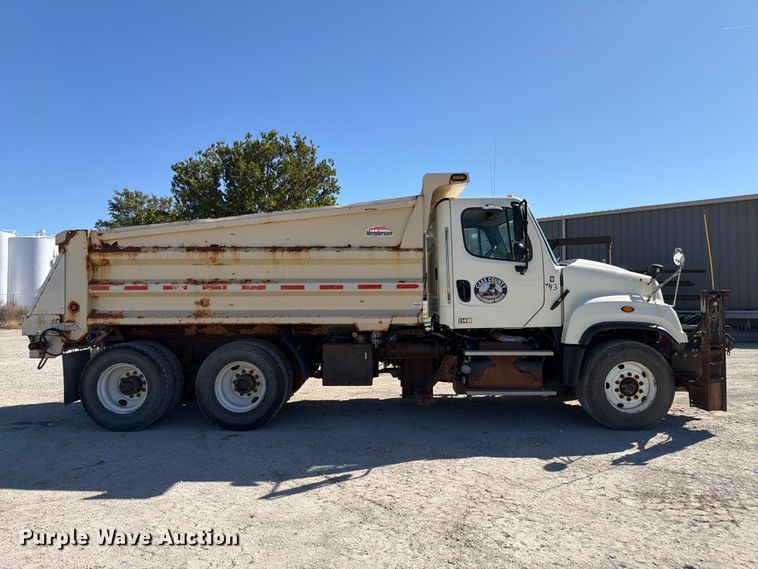 image for item FP3130 2017 Freightliner 114SD Dump truck