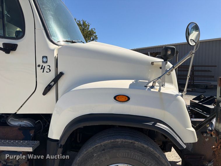 image for item FP3130 2017 Freightliner 114SD Dump truck