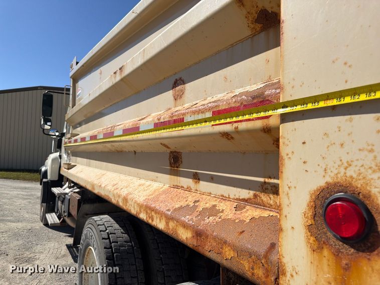 image for item FP3130 2017 Freightliner 114SD Dump truck