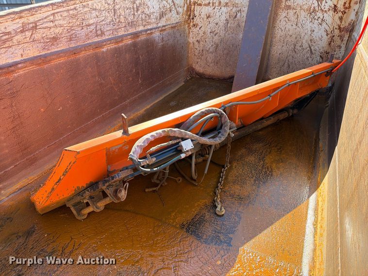image for item FP3130 2017 Freightliner 114SD Dump truck