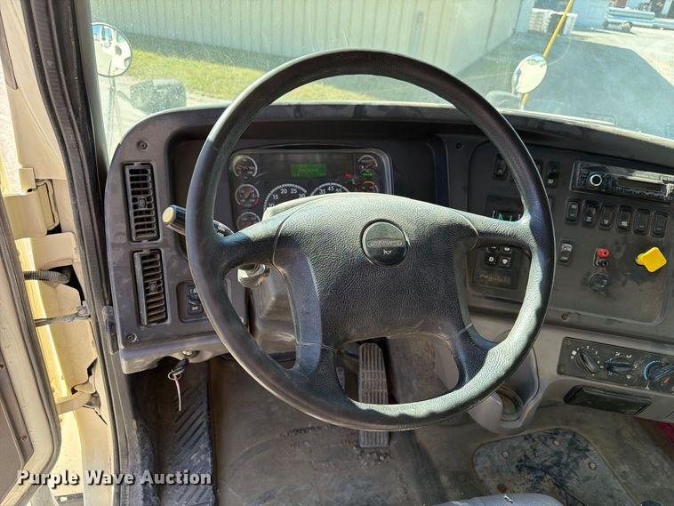 image for item FP3130 2017 Freightliner 114SD Dump truck