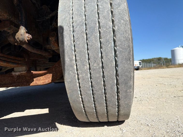 image for item FP3130 2017 Freightliner 114SD Dump truck