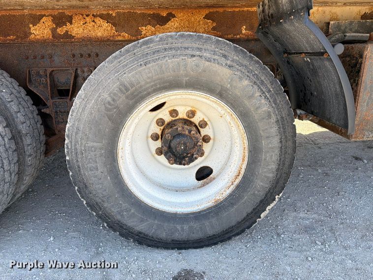 image for item FP3130 2017 Freightliner 114SD Dump truck