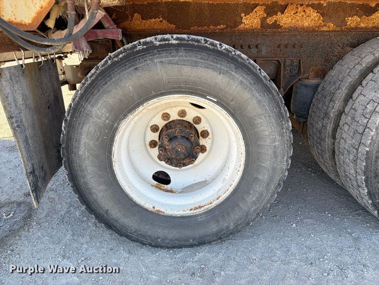 image for item FP3130 2017 Freightliner 114SD Dump truck