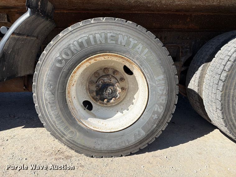 image for item FP3130 2017 Freightliner 114SD Dump truck
