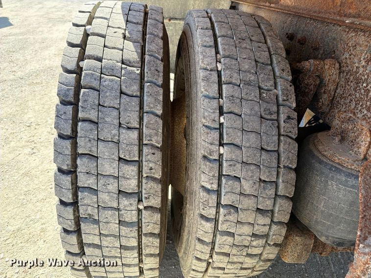 image for item FP3130 2017 Freightliner 114SD Dump truck