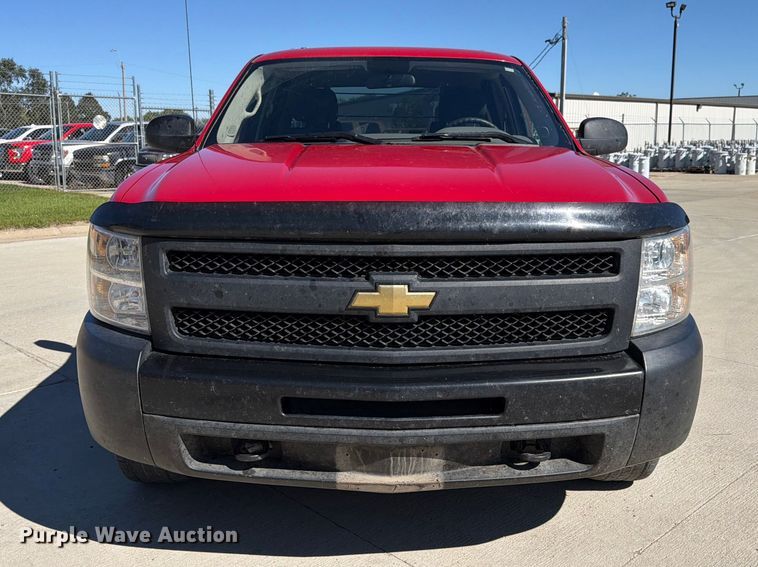 image for item FP3135 2011 Chevrolet Silverado 1500 Crew Cab pickup truck